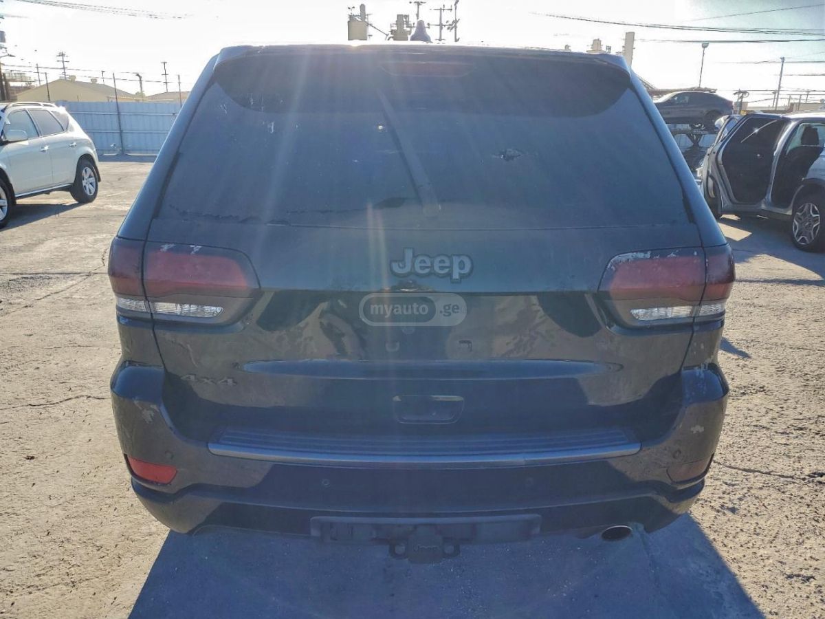 Jeep Grand Cherokee - фото 6