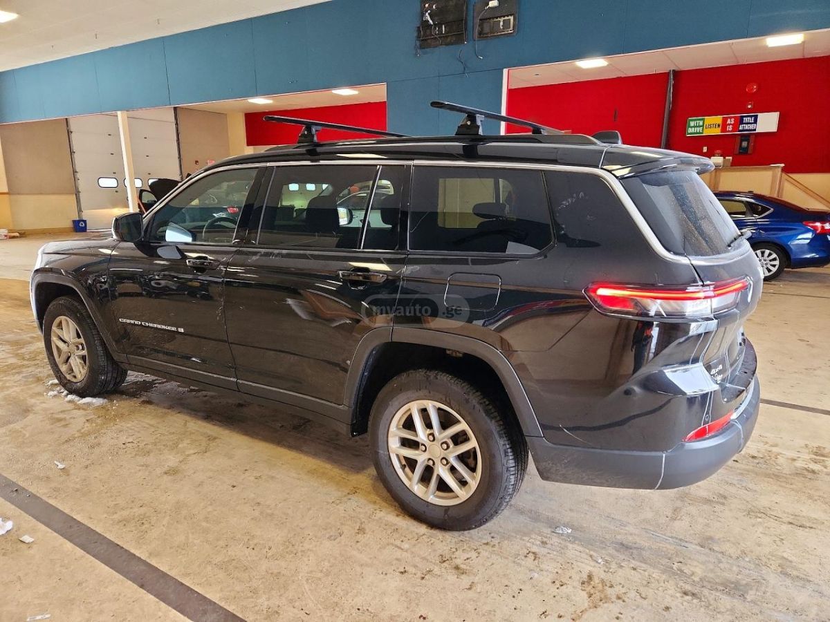 Jeep Grand Cherokee - фото 2