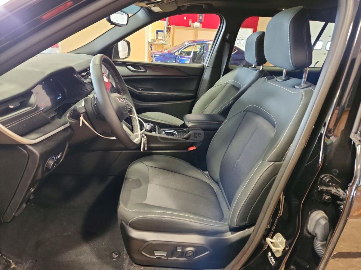 Jeep Grand Cherokee - фото 7