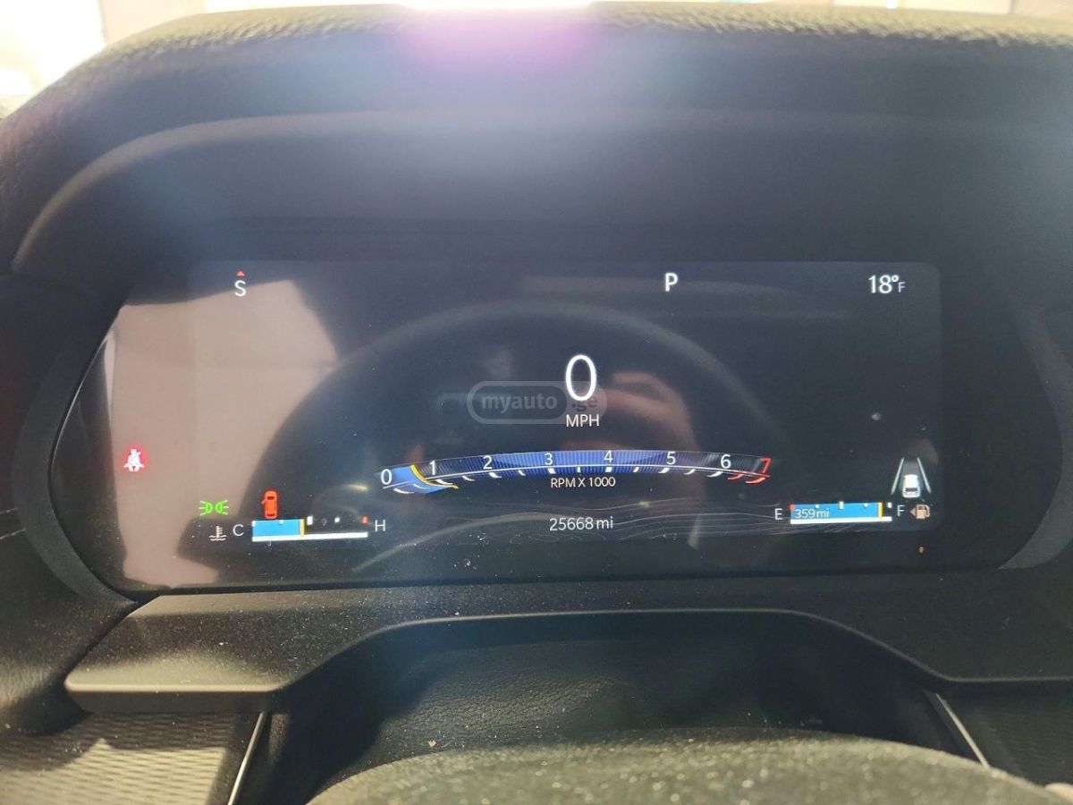 Jeep Grand Cherokee - фото 9