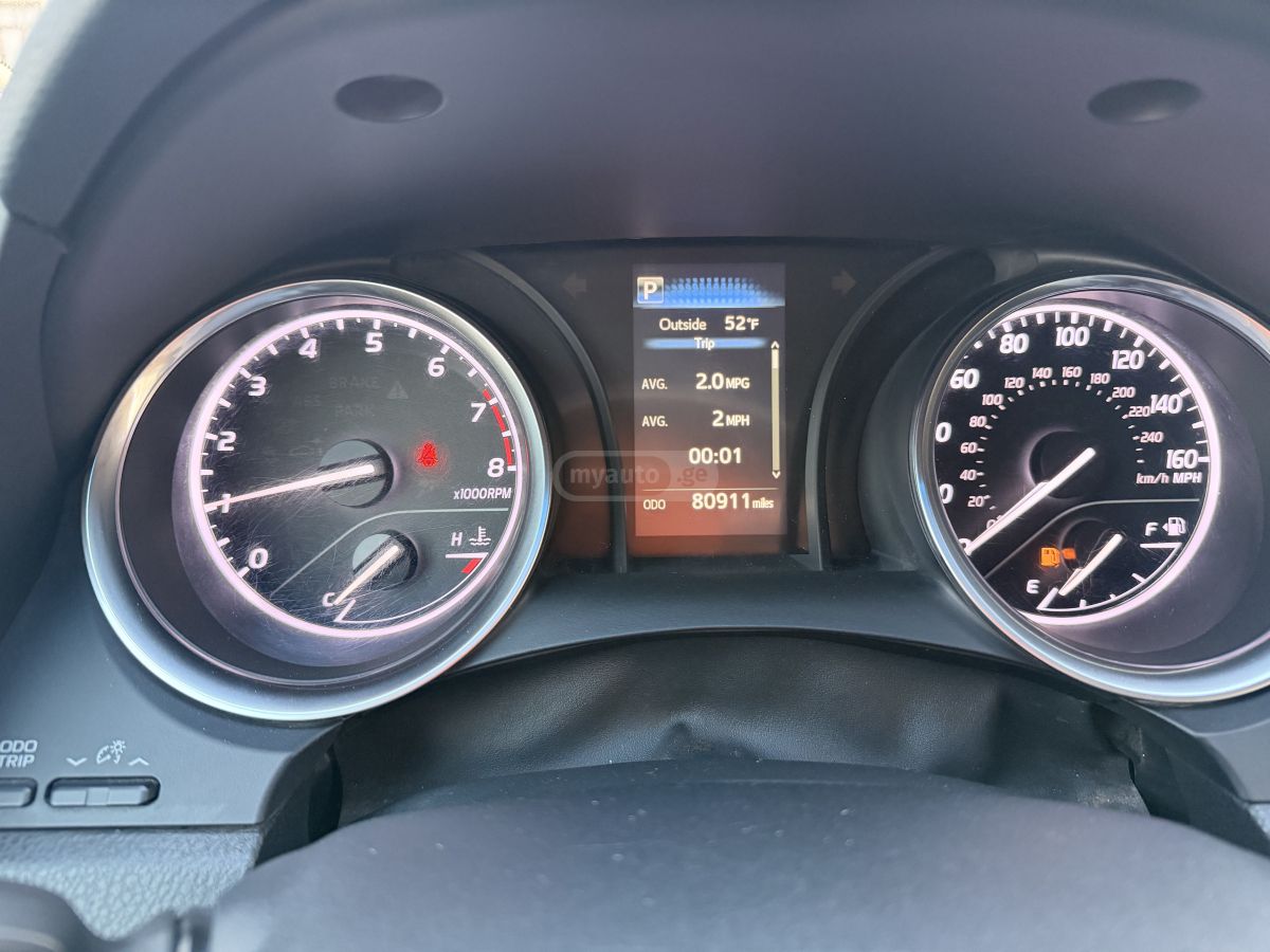 Toyota Camry - фото 13