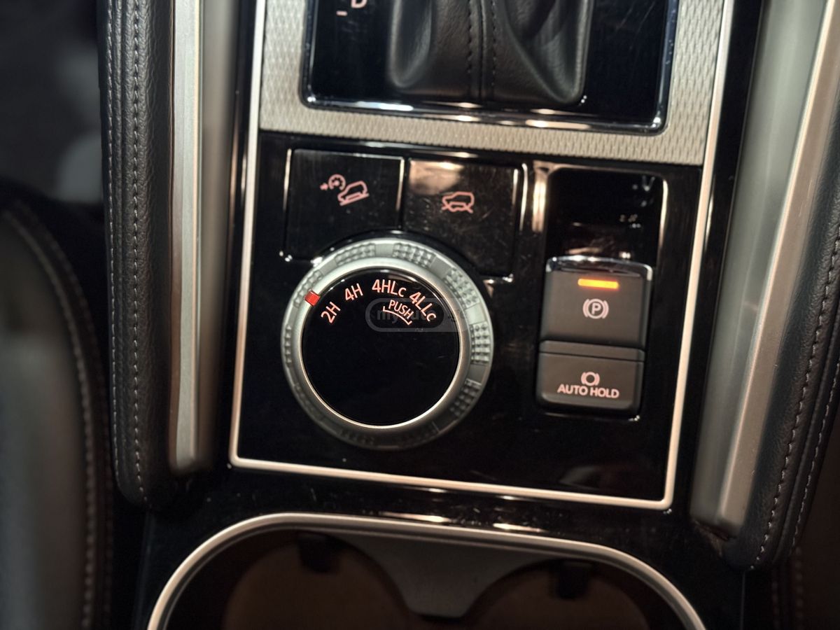 Mitsubishi Pajero Sport - фото 10