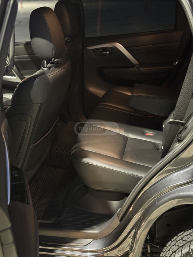 Mitsubishi Pajero Sport - фото 5