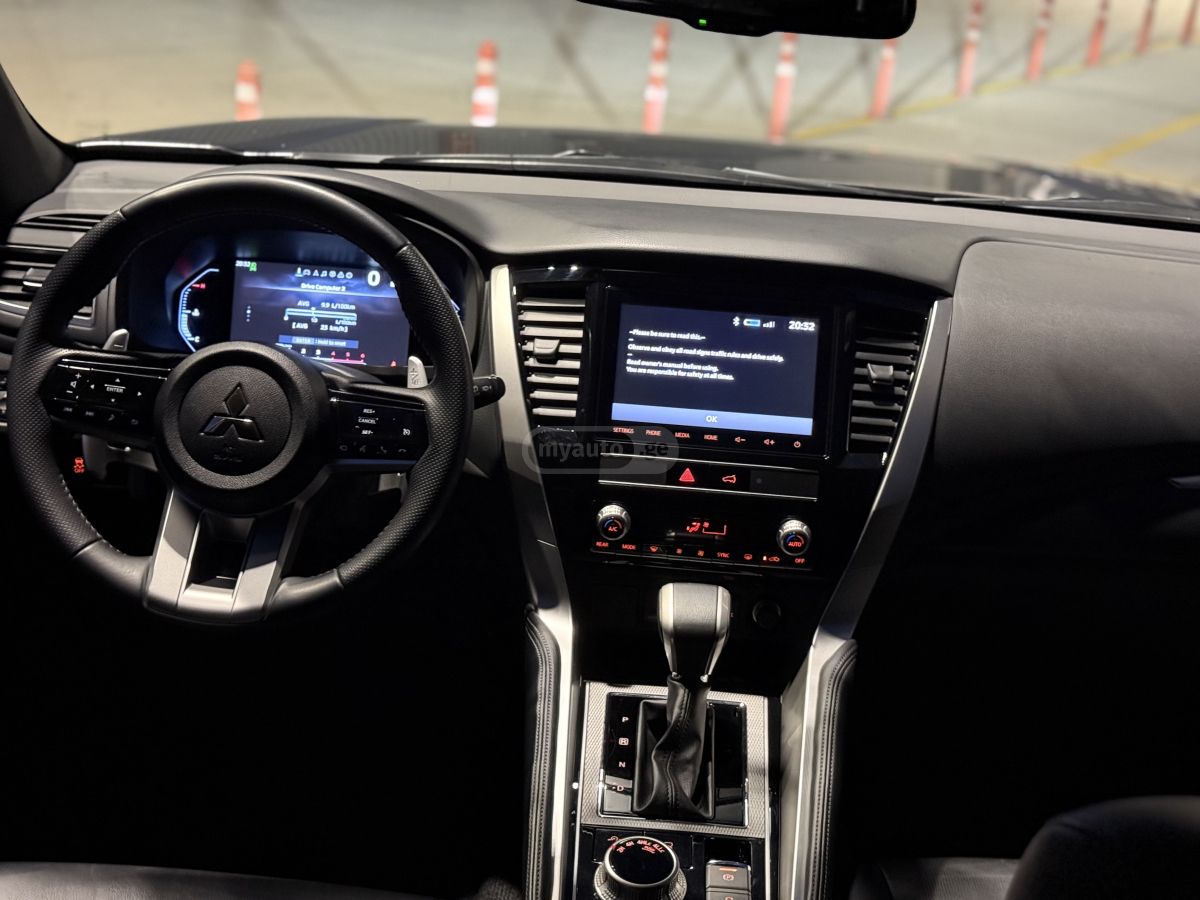Mitsubishi Pajero Sport - фото 6