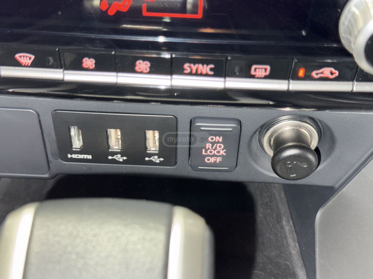 Mitsubishi Pajero Sport - фото 9