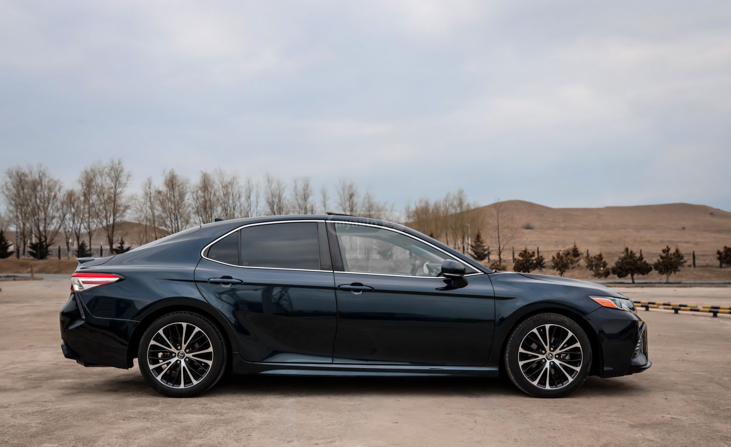 Toyota Camry - фото 6