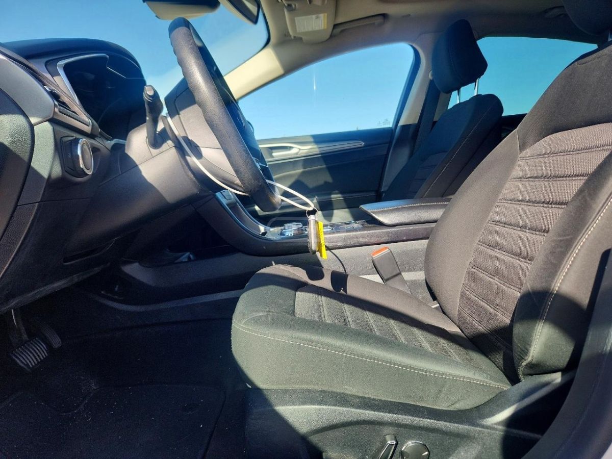 Ford Fusion - фото 7