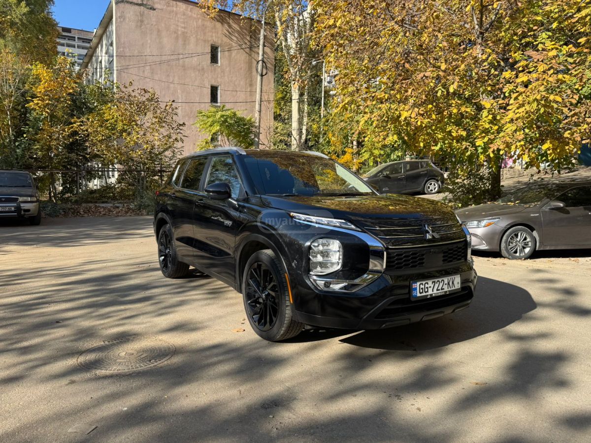 Mitsubishi Outlander - фото 5