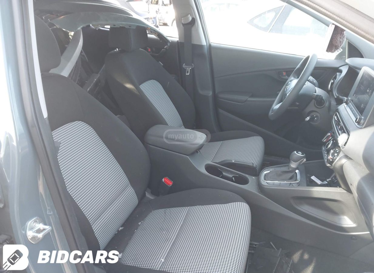 Hyundai NIGHT 4dr All-Wheel Drive Auto — миниатюра 4