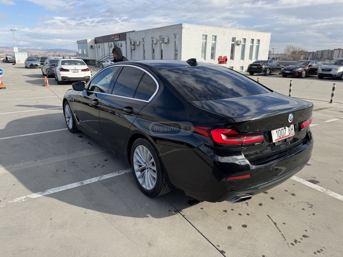 BMW 530 - фото 6