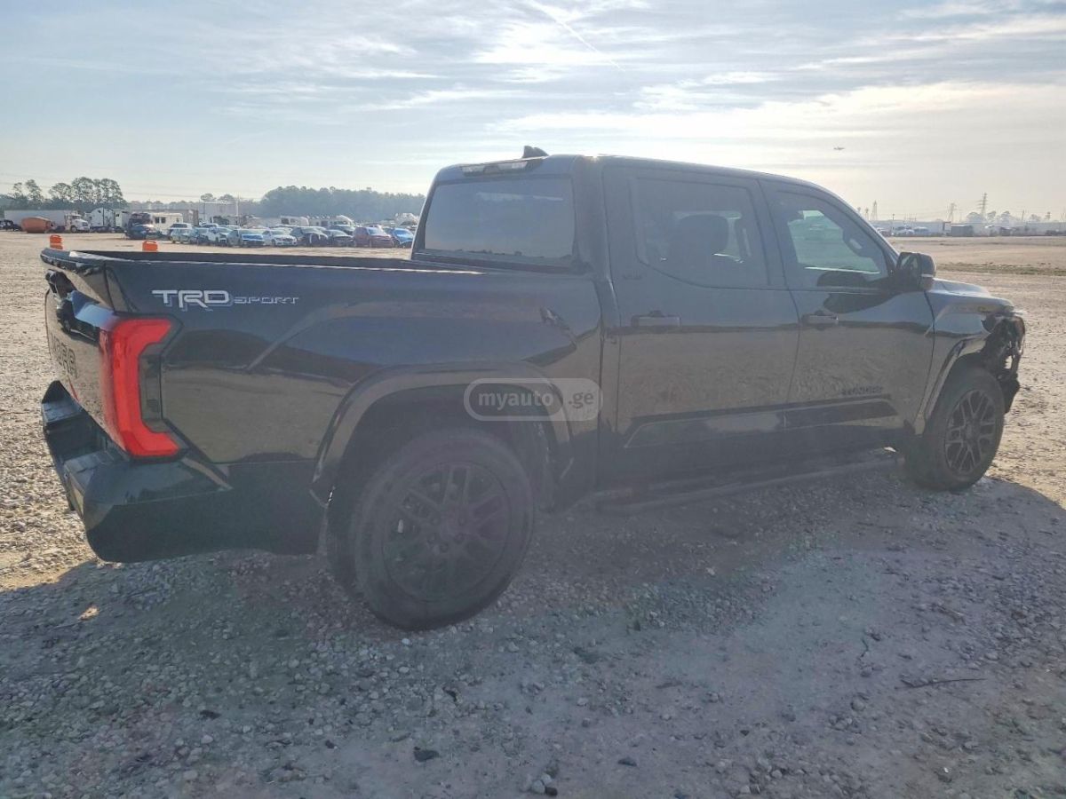 Toyota Tundra - фото 4