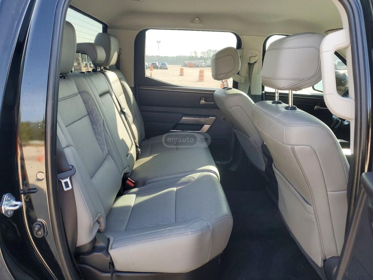 Toyota Tundra - фото 9