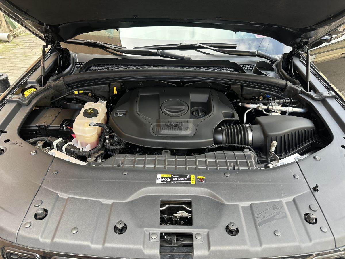 Jeep Grand Cherokee - фото 10