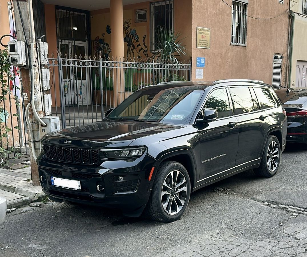 Jeep Grand Cherokee - фото 3