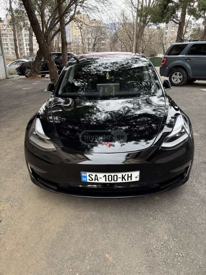 Tesla Model 3 - фото 3