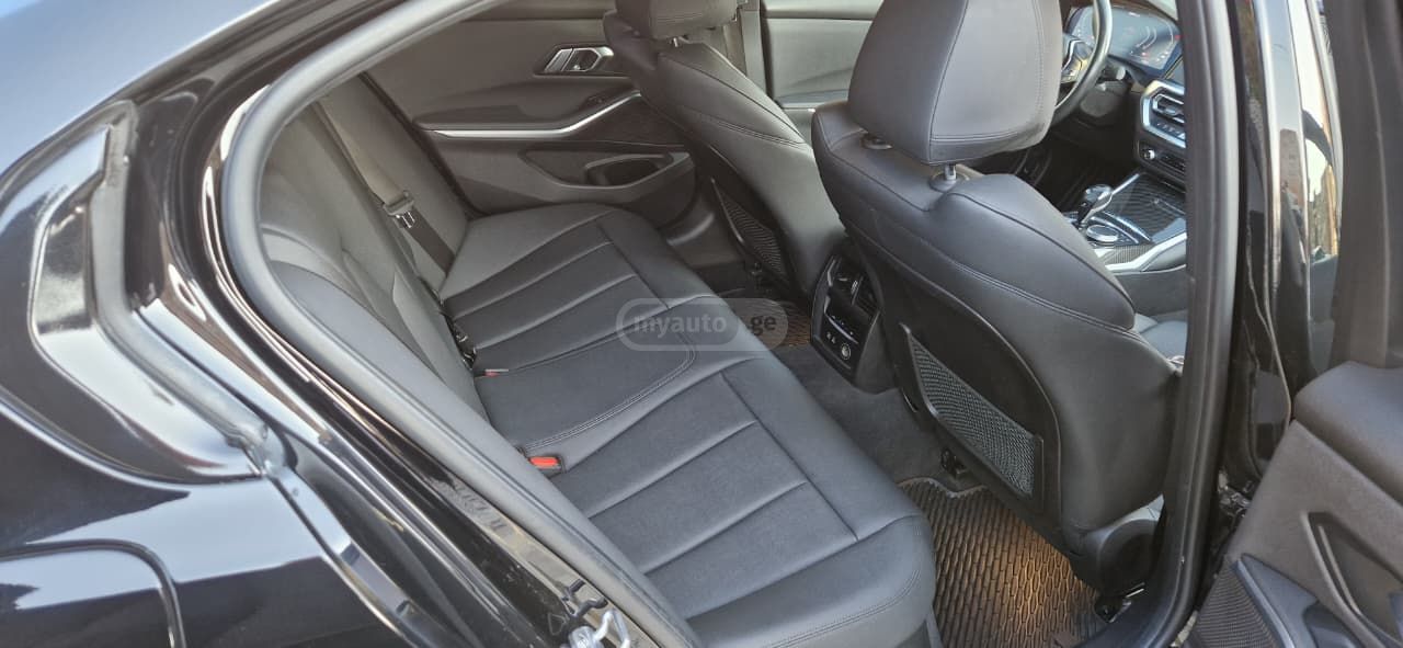 BMW 330 - фото 9