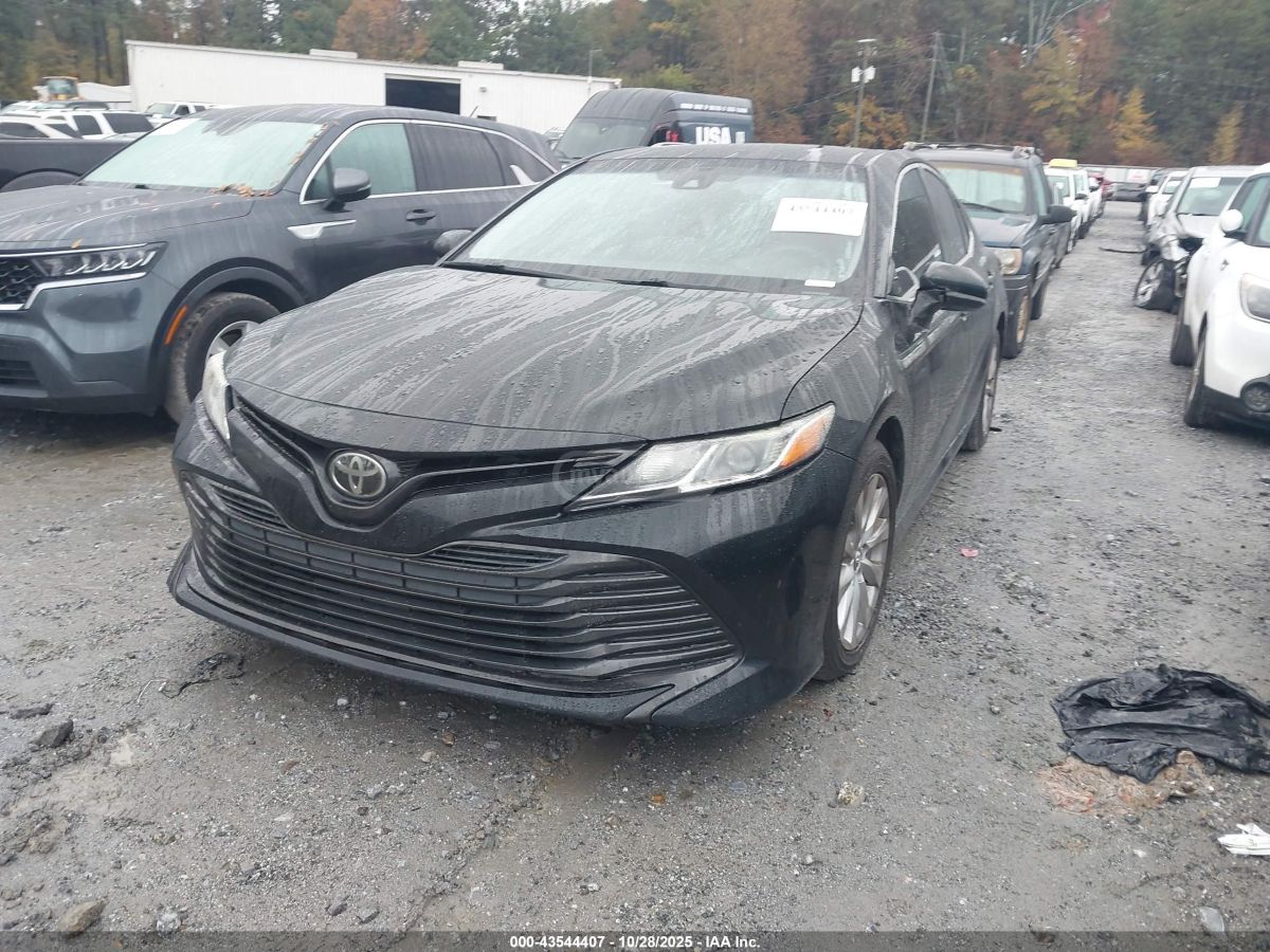 Toyota Camry - фото 12