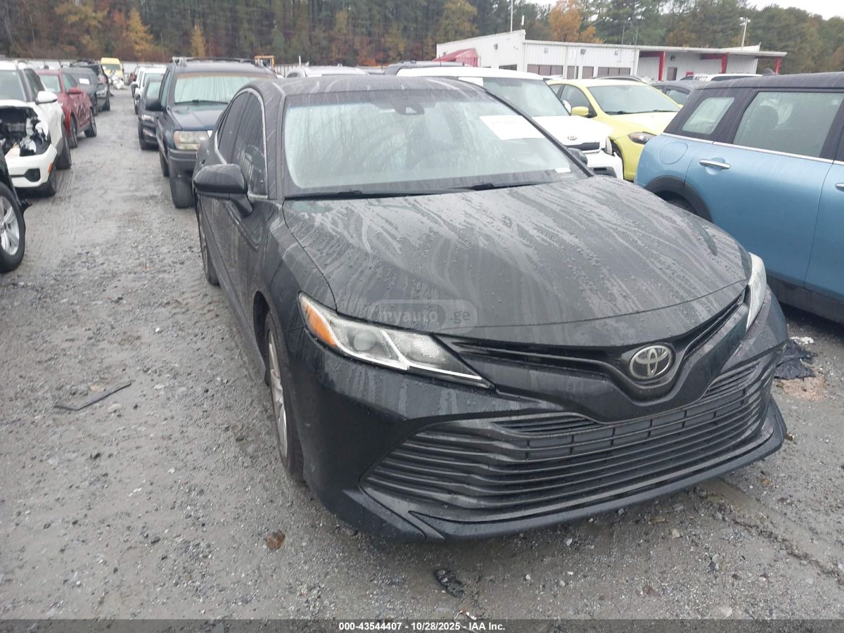 Toyota Camry - фото 13