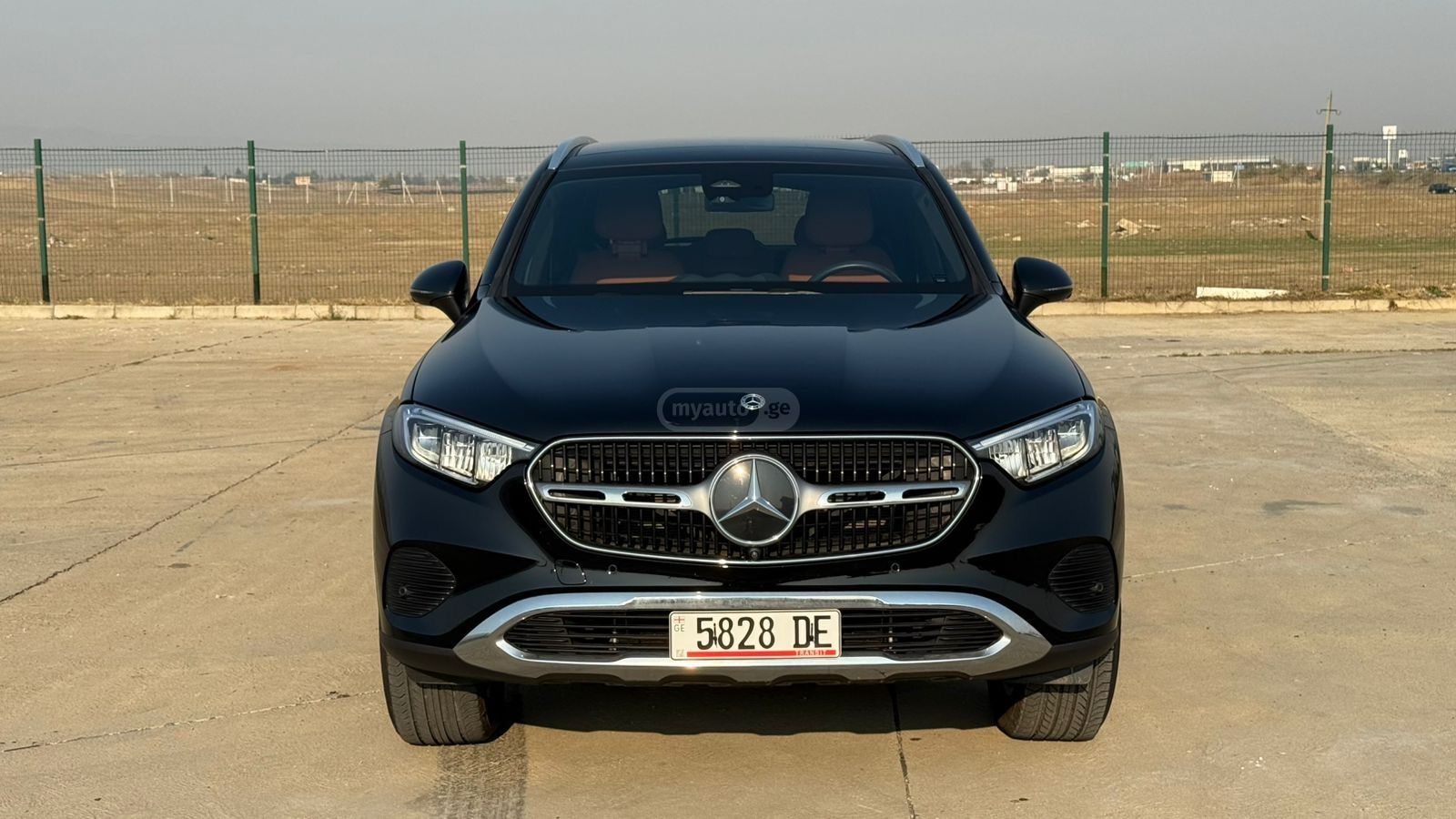 Mercedes-Benz GLC 300 - фото 1