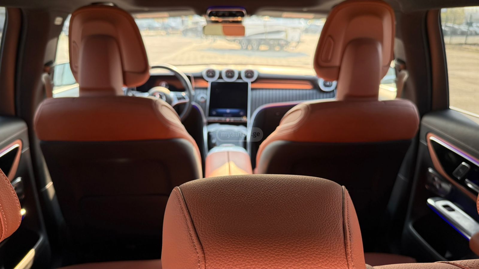 Mercedes-Benz GLC 300 - фото 12