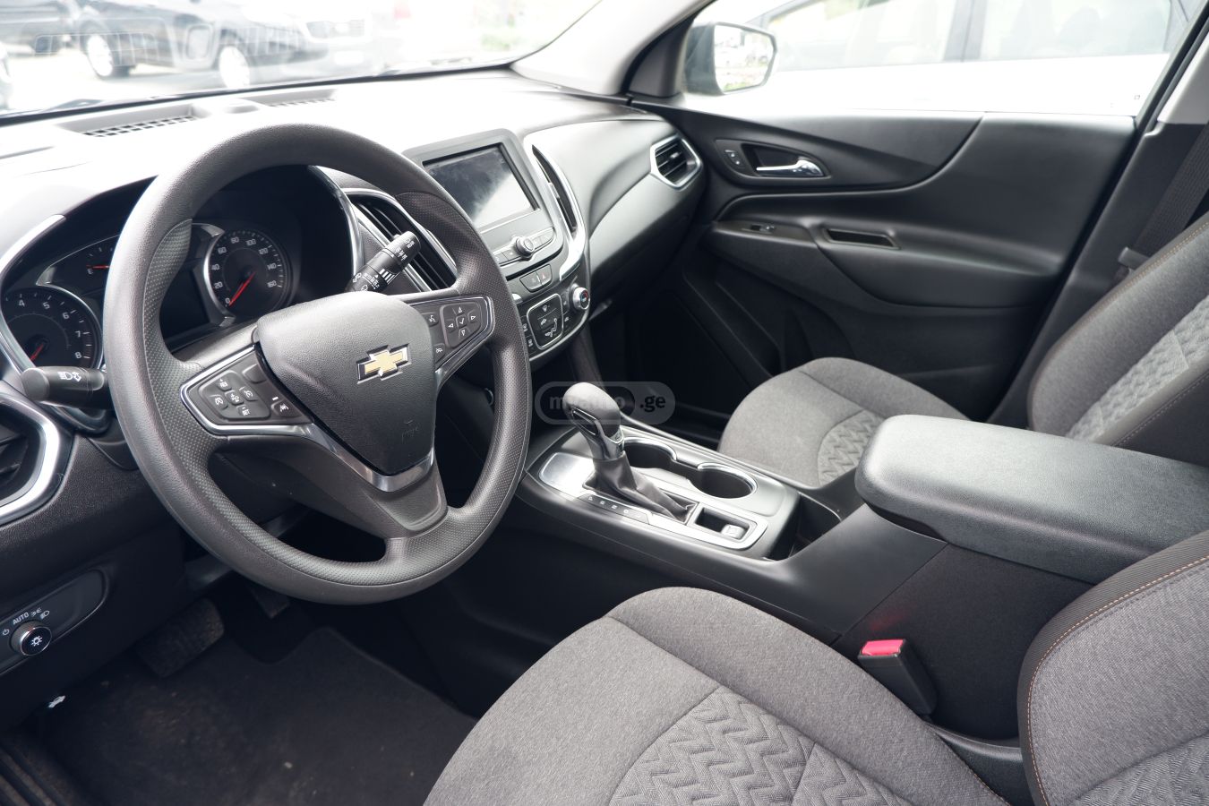 Chevrolet Equinox - фото 9