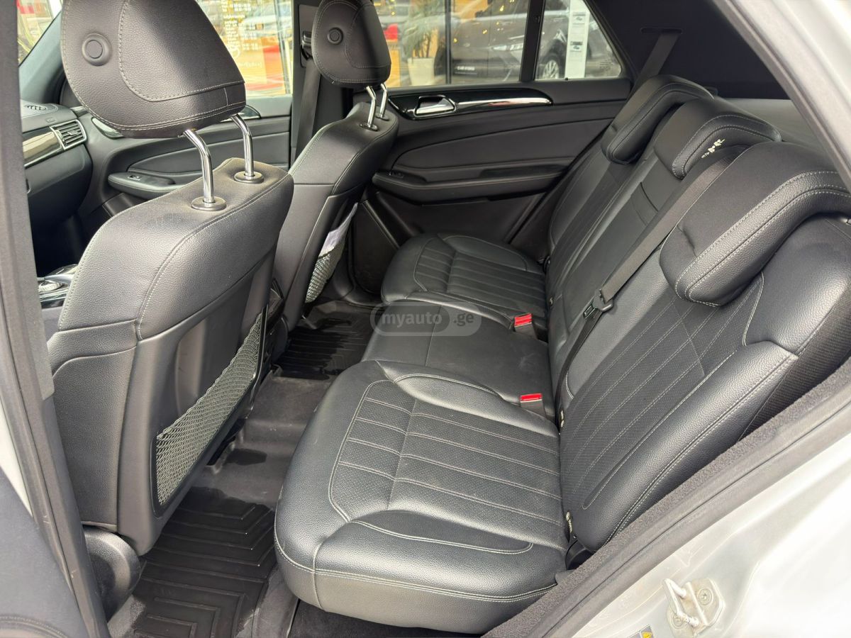 Mercedes-Benz GLE 43 AMG - фото 10