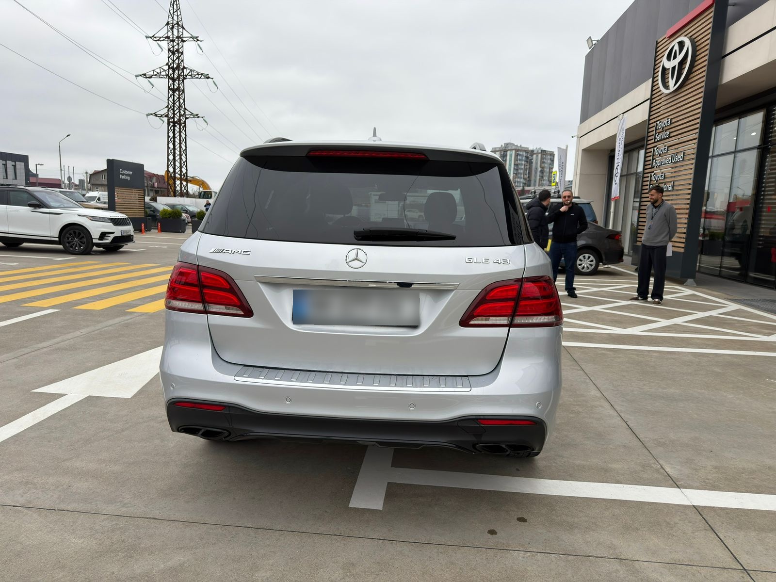 Mercedes-Benz GLE 43 AMG - фото 4