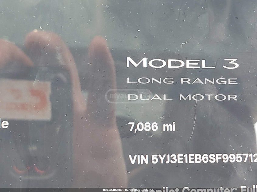 Tesla Model 3 2025 — миниатюра 15