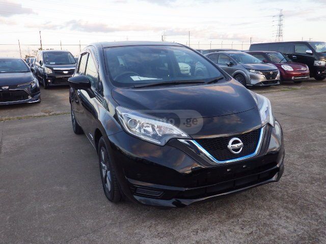 Nissan Note - фото 4