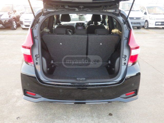 Nissan Note - фото 9