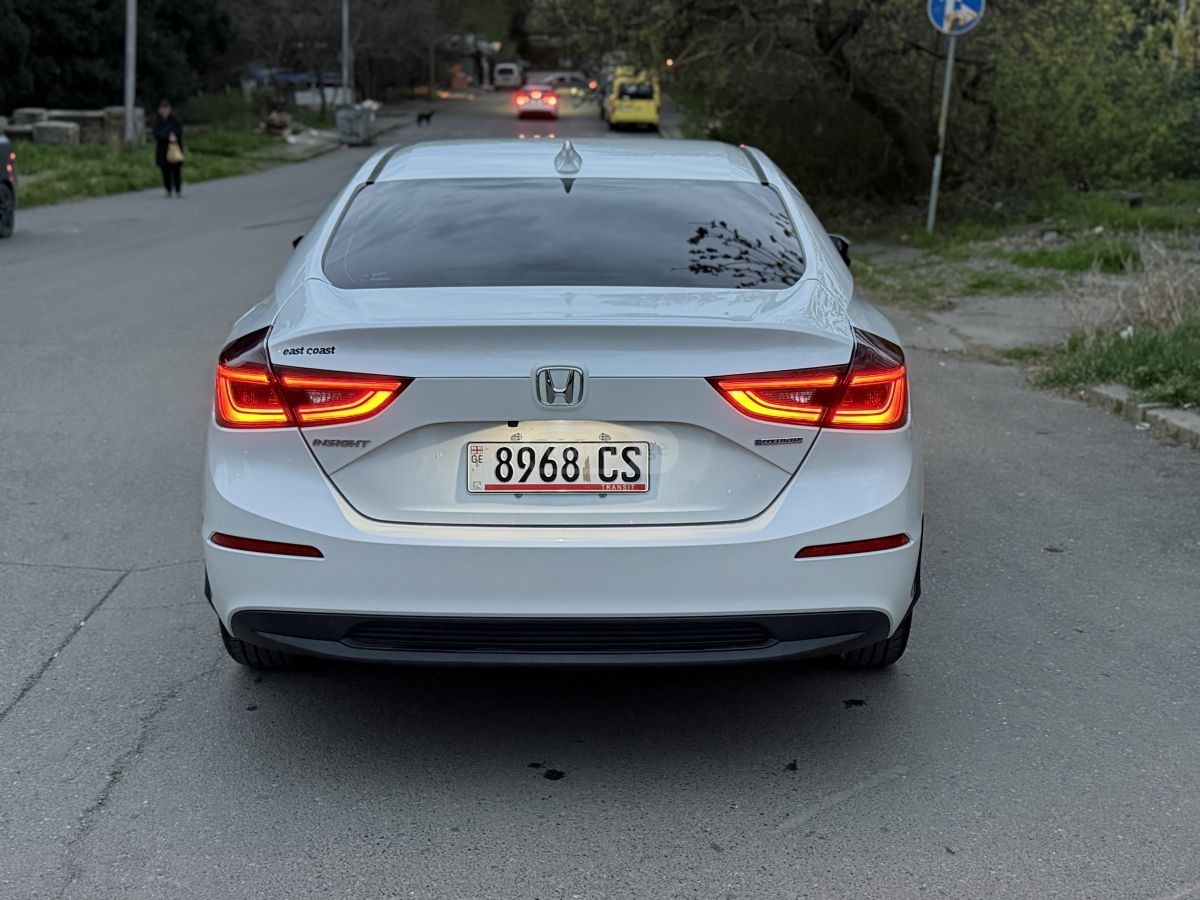 Honda Insight - фото 5