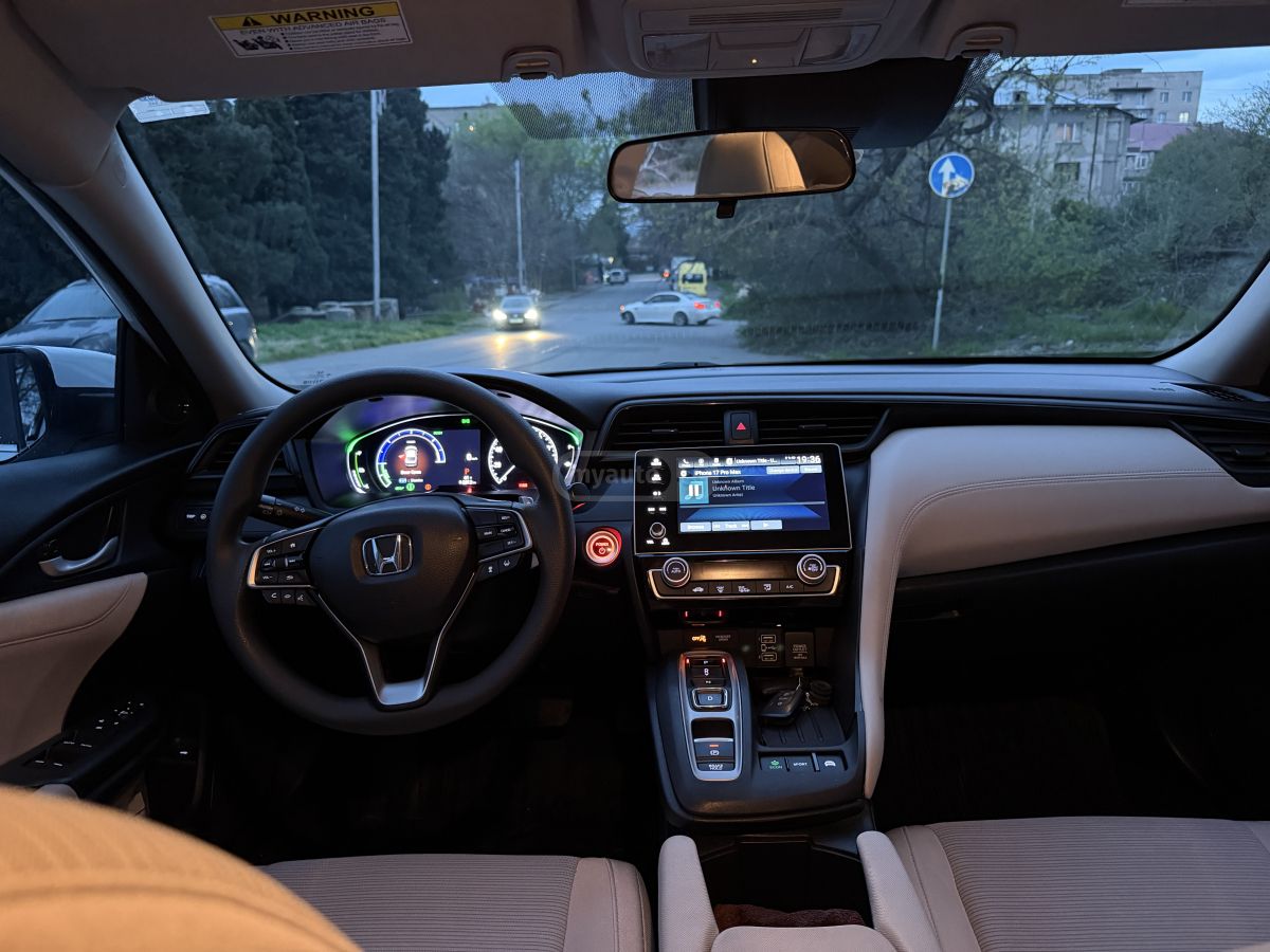 Honda Insight - фото 9