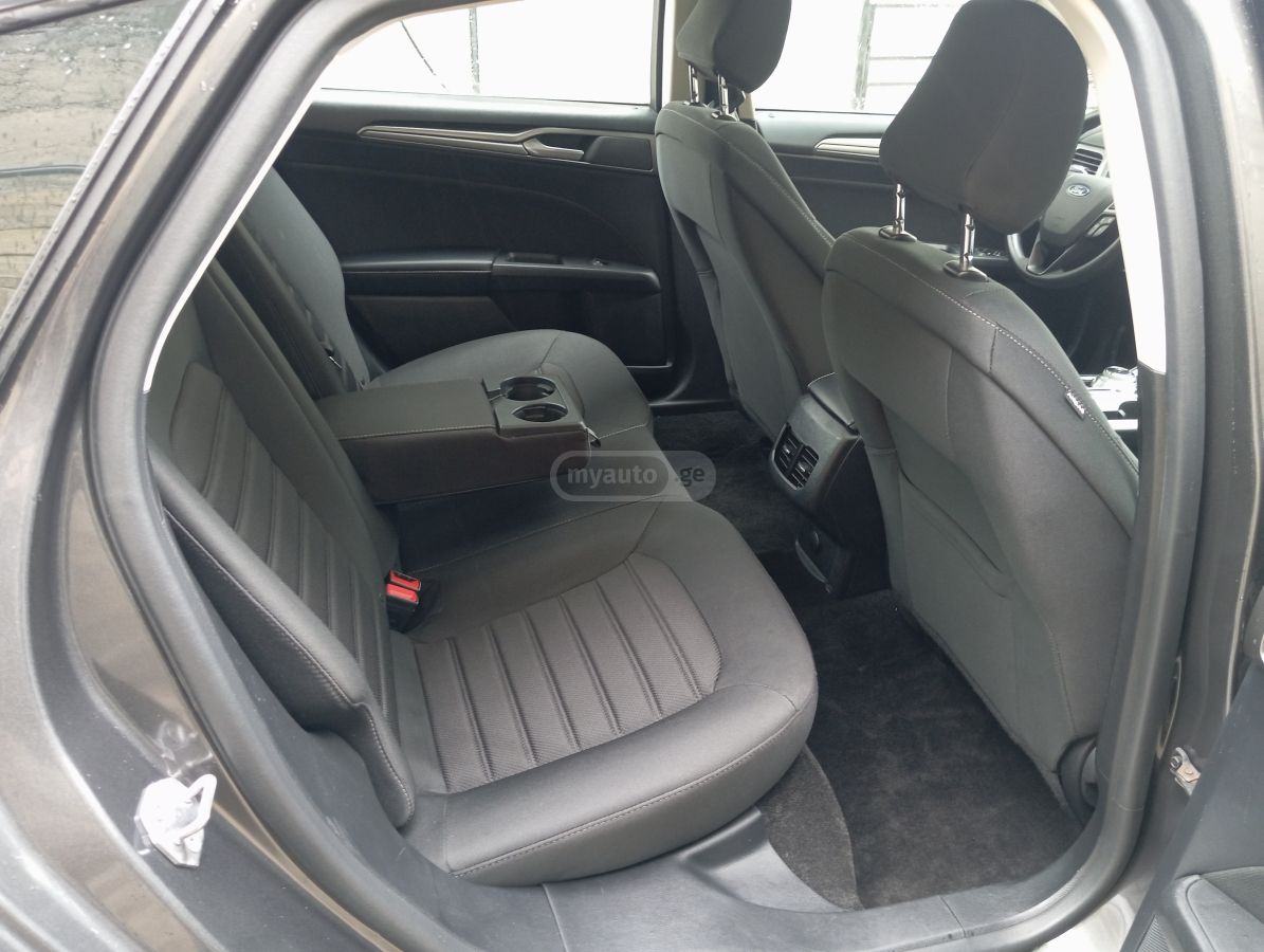 Ford Fusion - фото 11