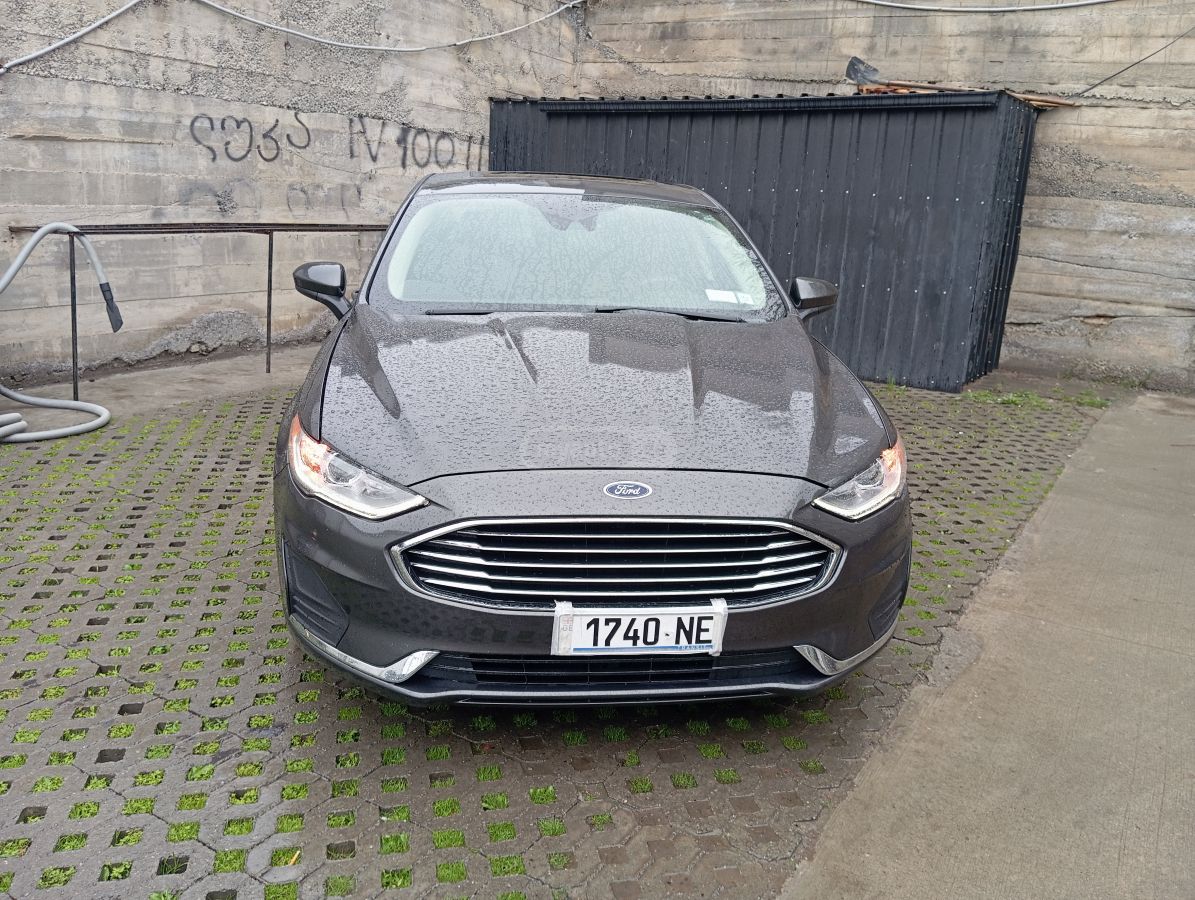 Ford Fusion - фото 2