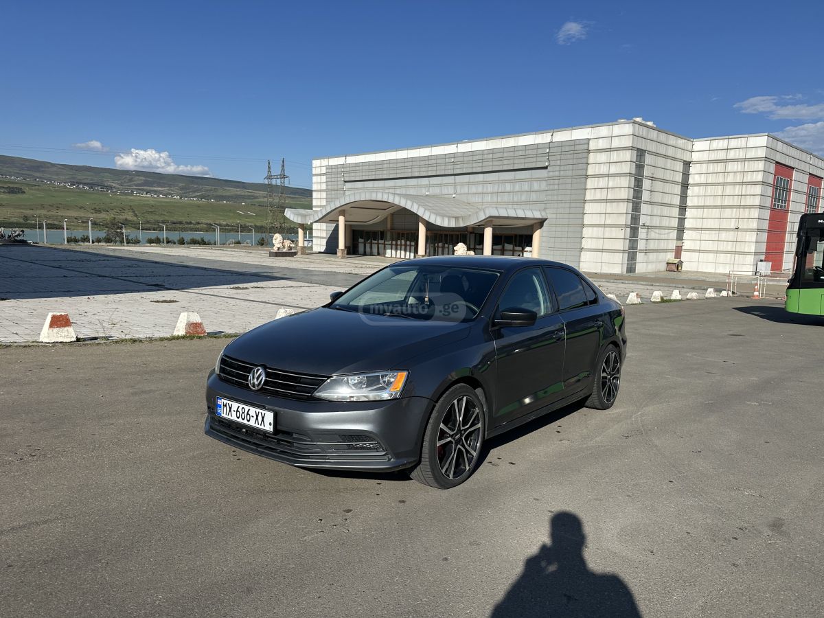 Volkswagen Jetta - фото 4