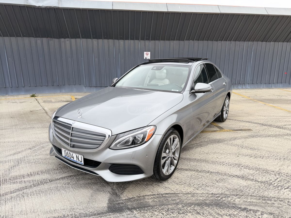 Mercedes-Benz C 300 - фото 15