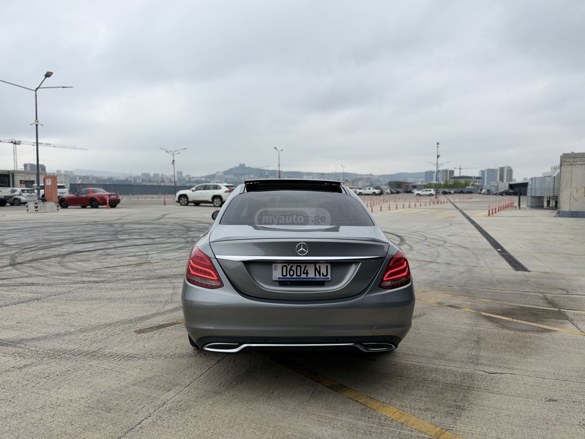 Mercedes-Benz C 300 - фото 9