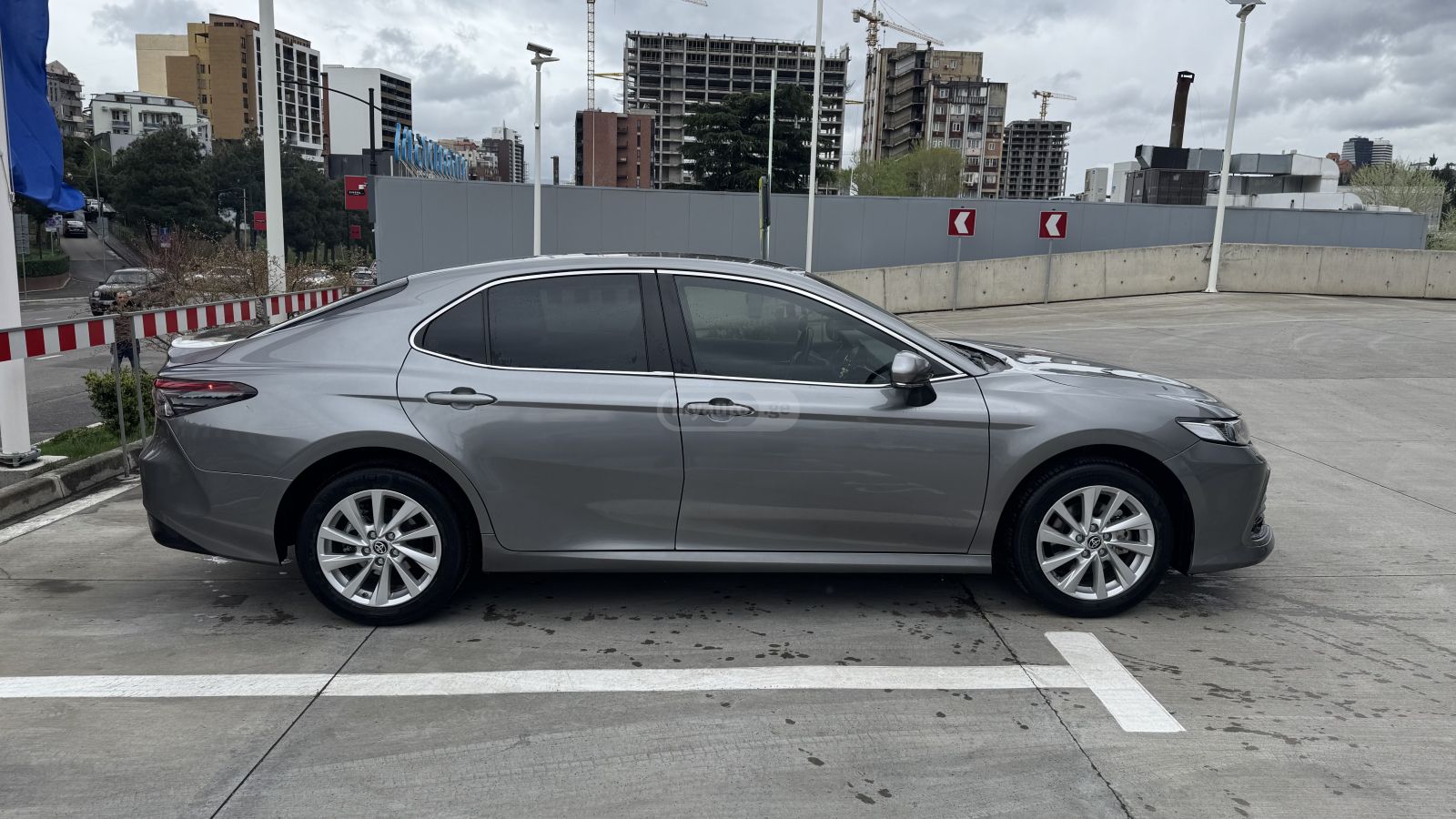 Toyota Camry - фото 4
