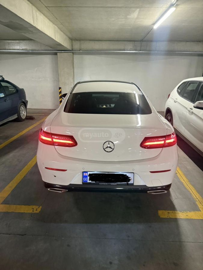 Mercedes-Benz E 200 - фото 4