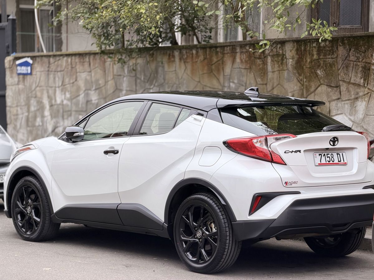 Toyota Nightshade 4dr Front-Wheel Dri — миниатюра 12