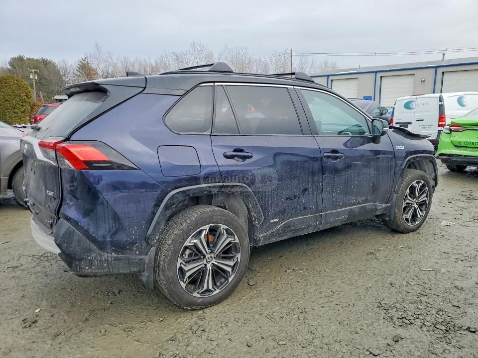 Toyota RAV 4 - фото 1