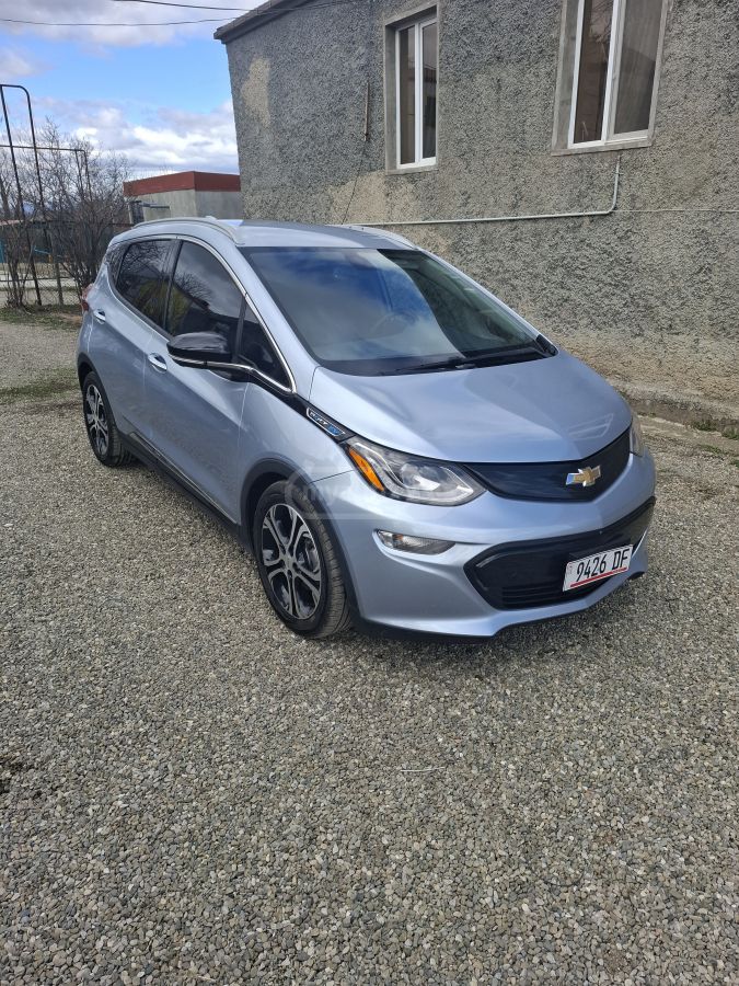 Chevrolet Bolt EV - фото 1