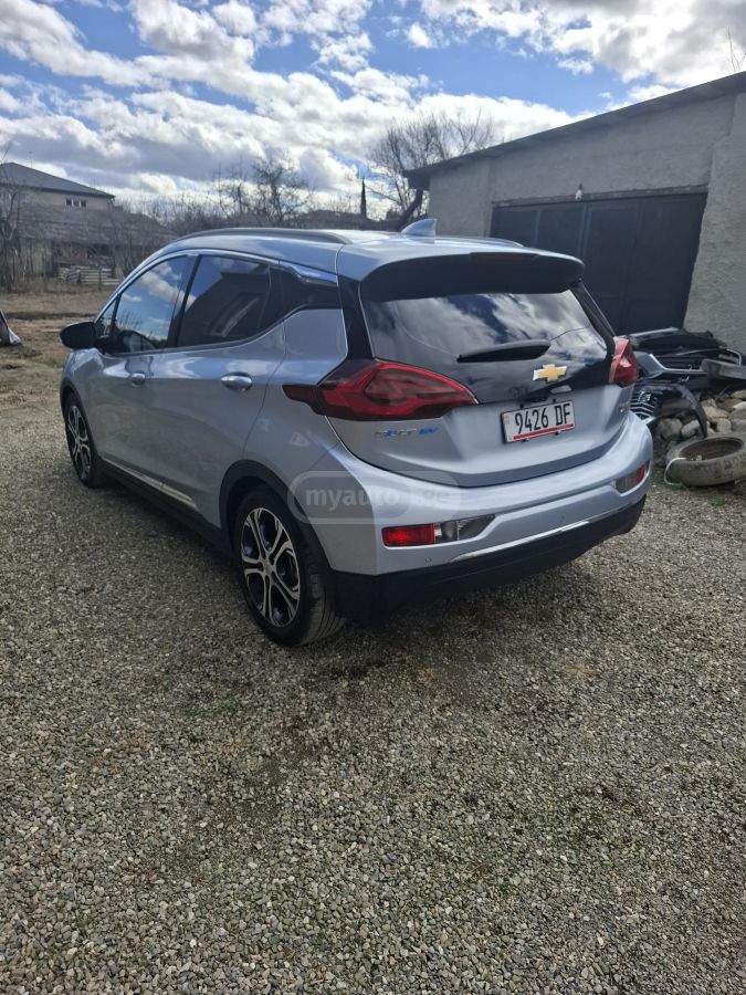 Chevrolet Bolt EV - фото 3