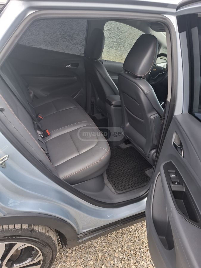 Chevrolet Bolt EV - фото 6