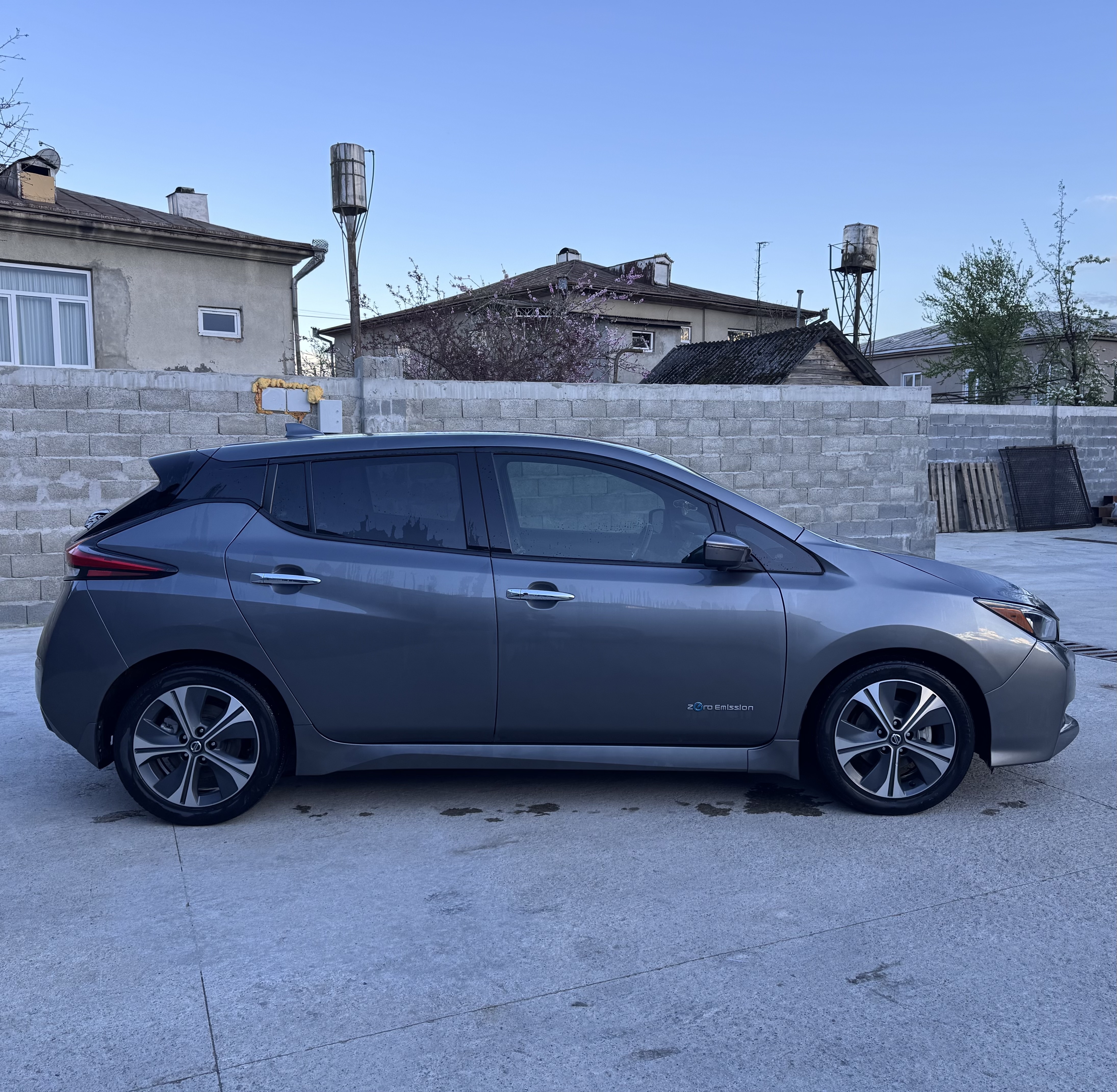 Nissan Leaf - фото 5