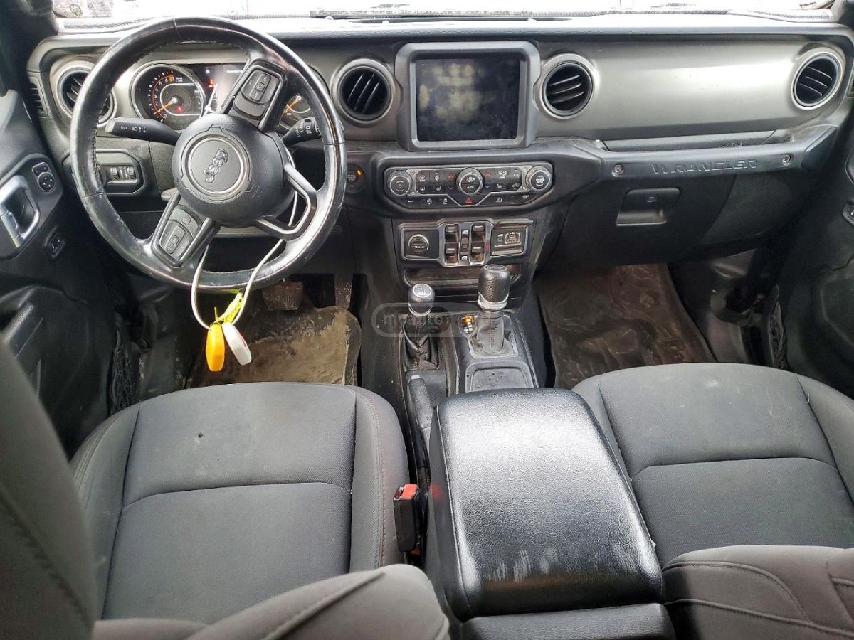 Jeep Wrangler - фото 8