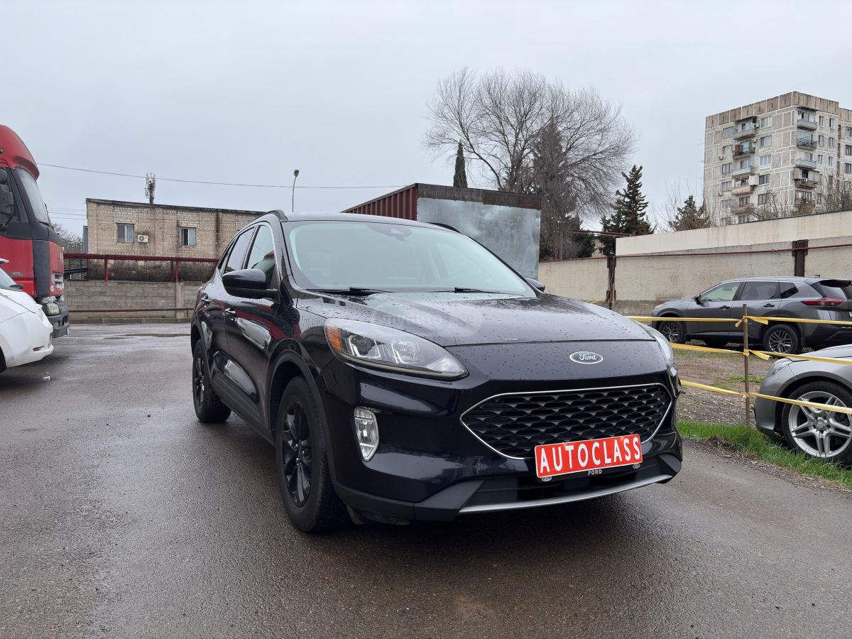 Ford Escape - фото 1