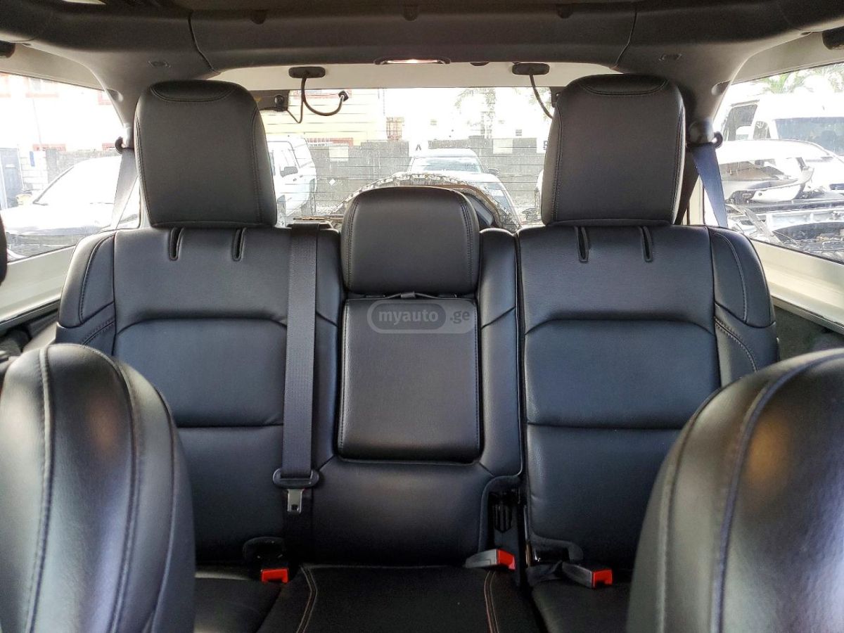 Jeep Wrangler - фото 10