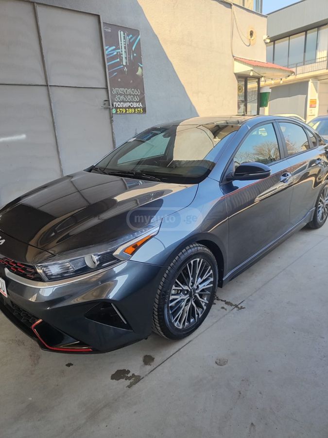 Kia Forte - фото 7