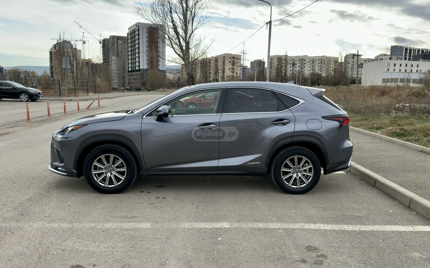 Lexus NX 300 - фото 3